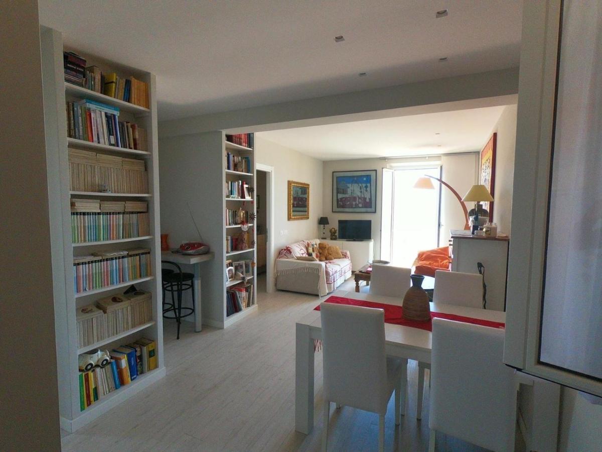 Rosso Tramonto Luxury-White- Ladispoli, Lungomare Regina Elena 58 Villa Eksteriør billede
