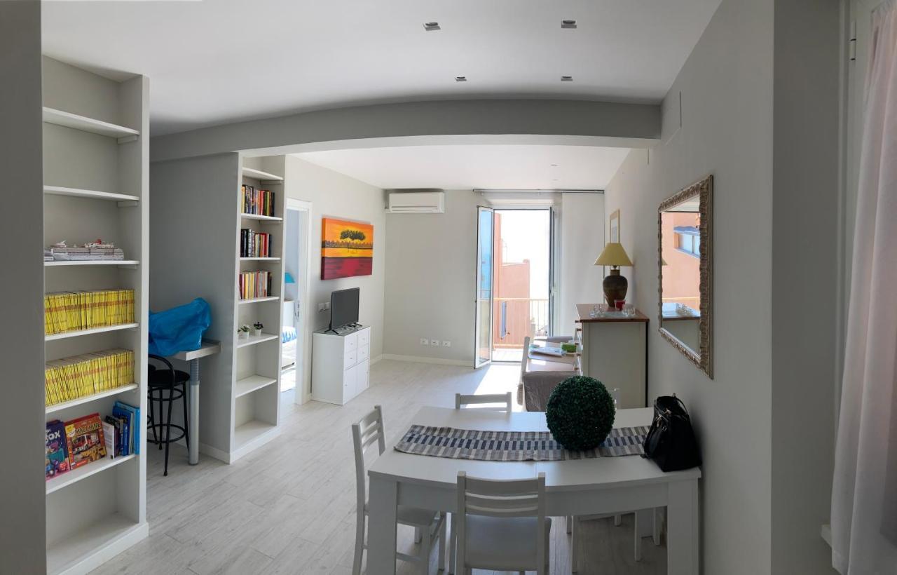 Rosso Tramonto Luxury-White- Ladispoli, Lungomare Regina Elena 58 Villa Eksteriør billede
