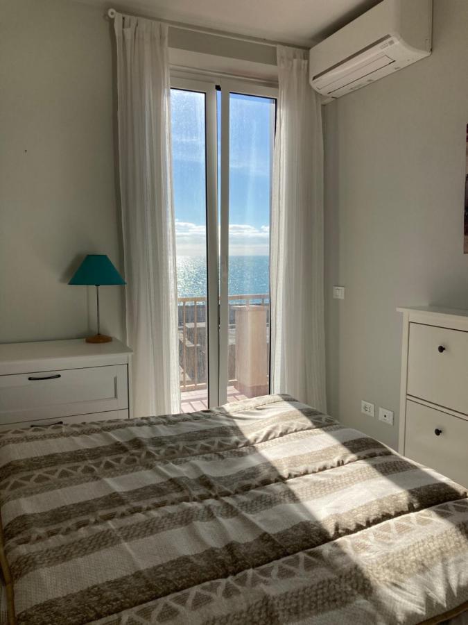 Rosso Tramonto Luxury-White- Ladispoli, Lungomare Regina Elena 58 Villa Eksteriør billede